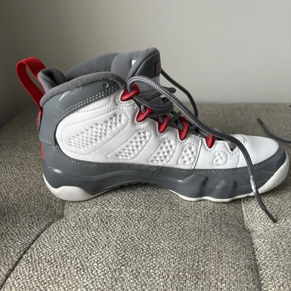 Nike Air Jordan Retro 9 IX 